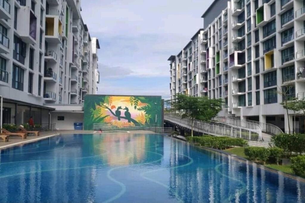 Apartment Jeff & Ricky 82@vivacity Megamall Kuching